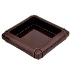 Подложка тъмно кафява